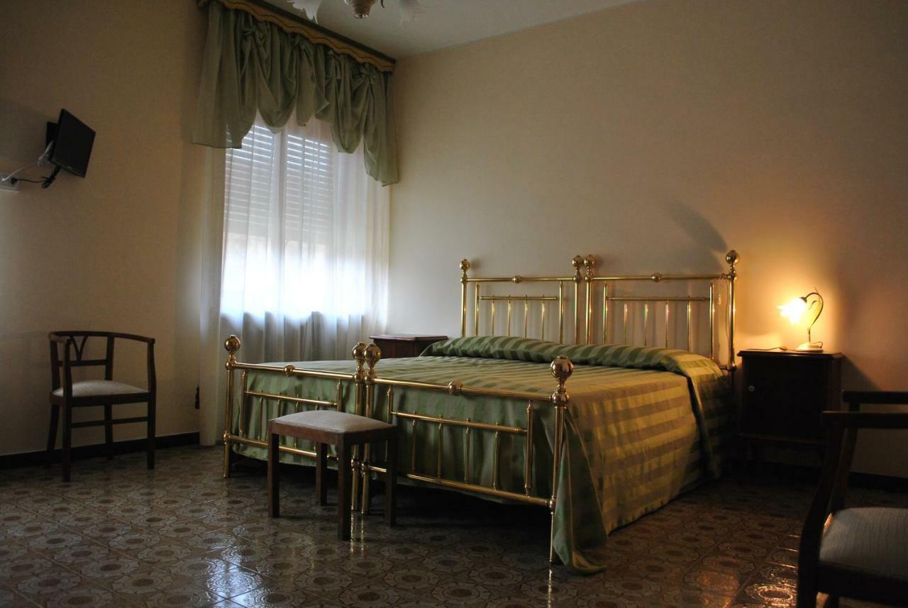B&B Le Coccinelle Torre Bormida エクステリア 写真