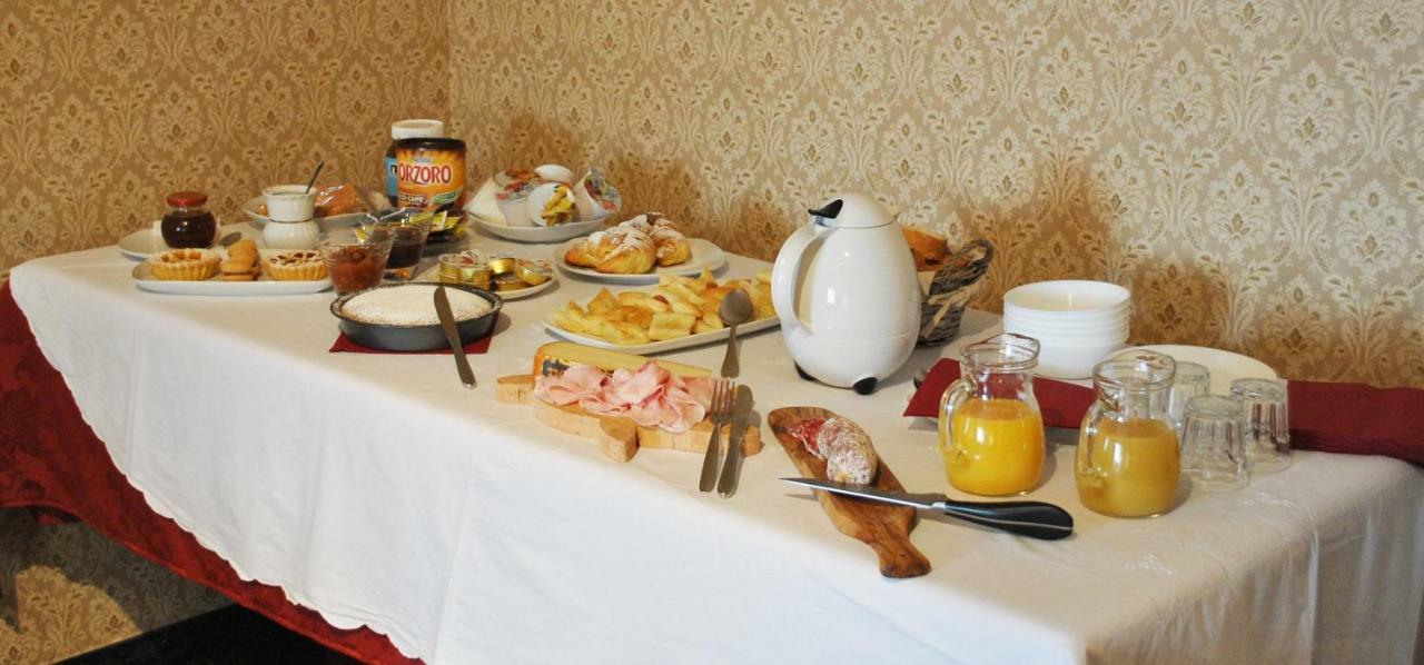 B&B Le Coccinelle Torre Bormida エクステリア 写真